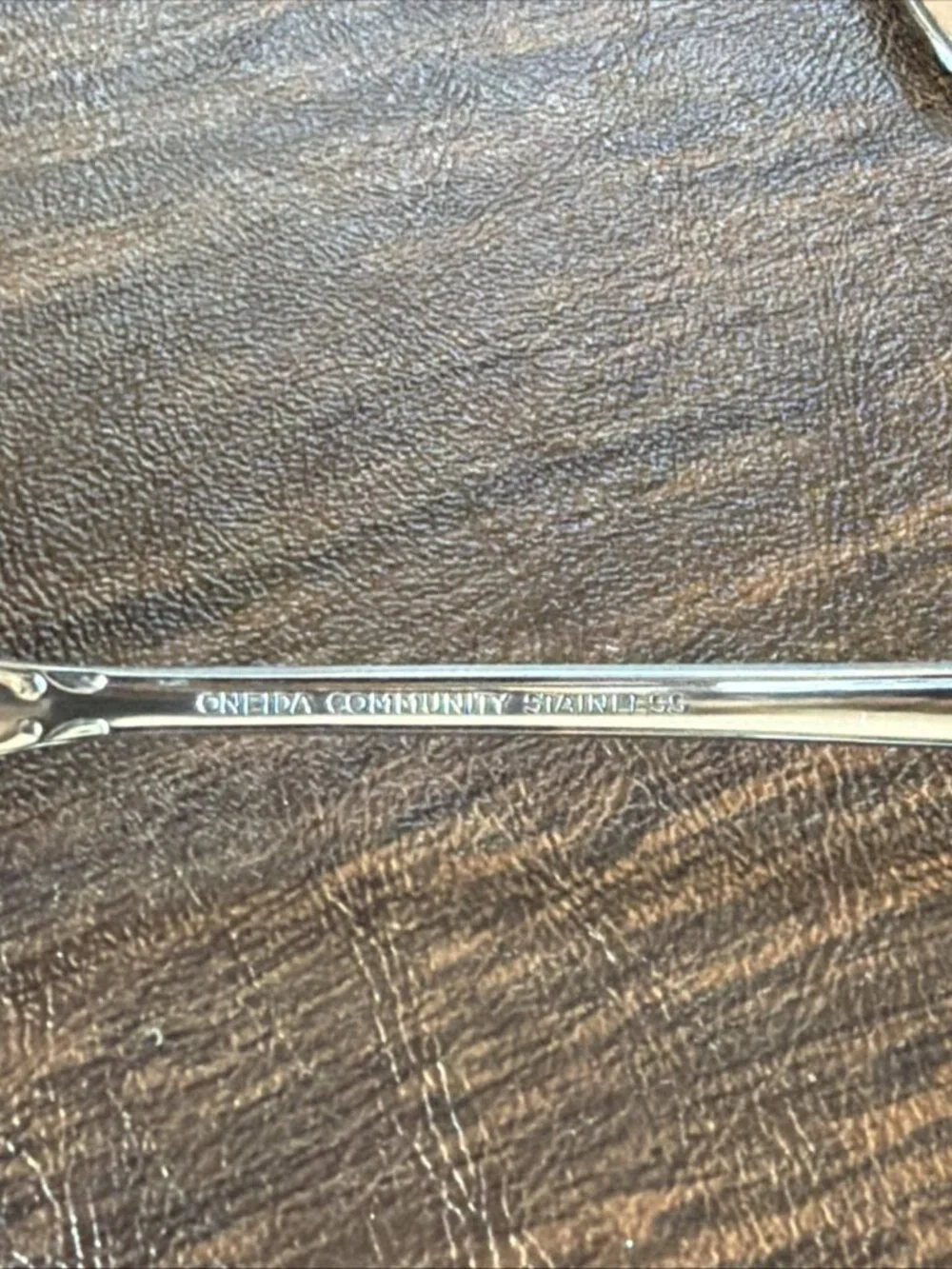Set of 4 Oneida Community Chatelaine Stainless Iced Tea Spoons 7.5